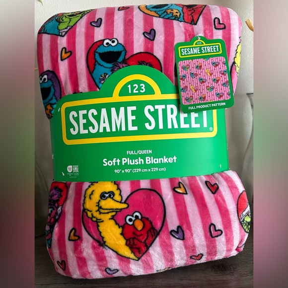 Workshop Republic Clothing Sesame Street Plush Blanket - Pink and Red